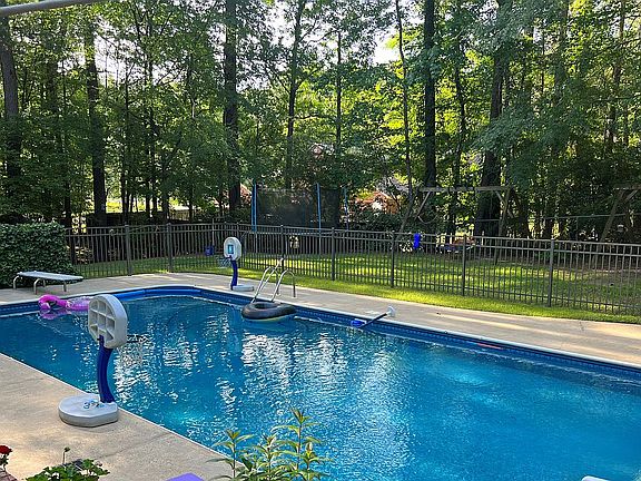 5th image of 1109 Wedgewood Dr