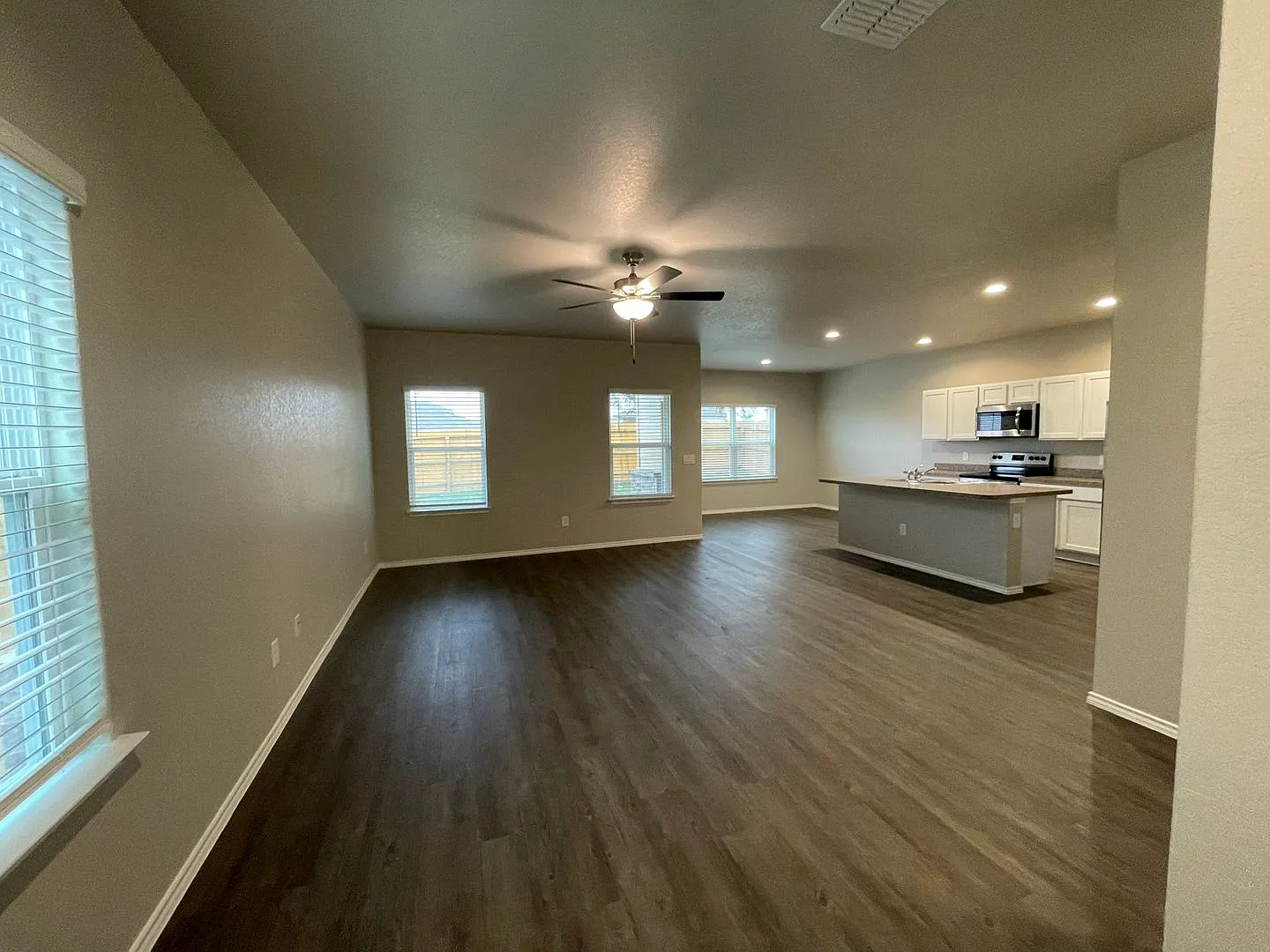 Move Into Savings This Labor Day! 6 Weeks Rent-Free Sign by 9/15 | Spacious 4-Bed, 2.5-Bath Home ... — Photo 4
