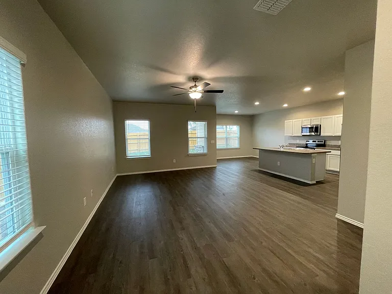 13014 Candace Way — Photo 4
