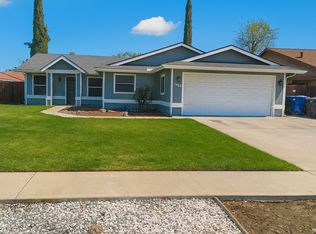 1470 Pine Dr, Lemoore, CA 93245