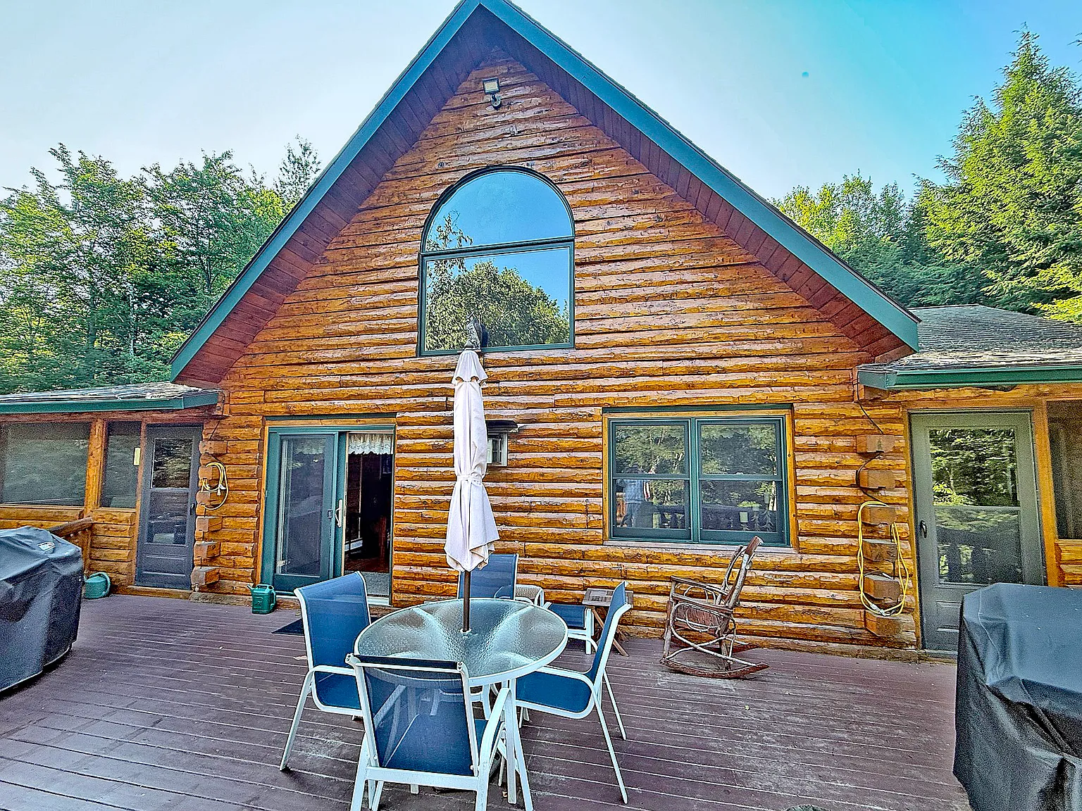 3 bed, 1440 sqft, $2,500 — Photo 4