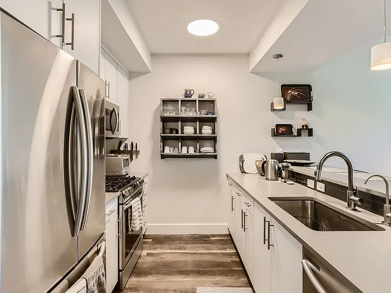 4650 Holiday Dr #203 — Photo 13