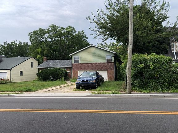 2nd image of 389 Brookside Ave