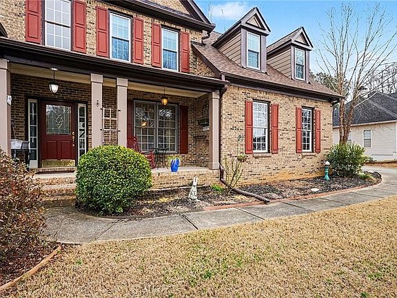 4th image of 174 Senators Ridge Dr