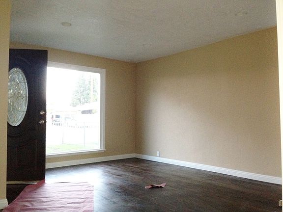 2nd image of 6210 Casitas Ave