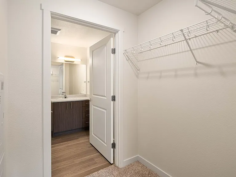 9400 Rainier Ave S — Photo 17