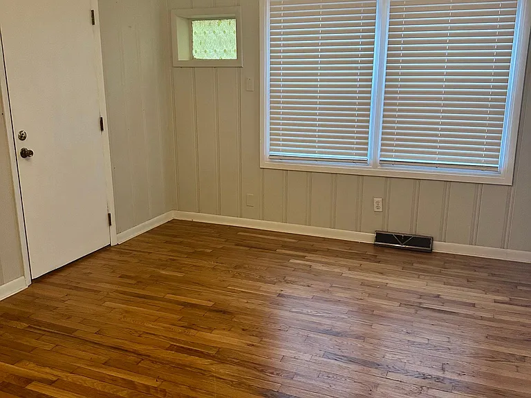 806 N Chancery St — Photo 25