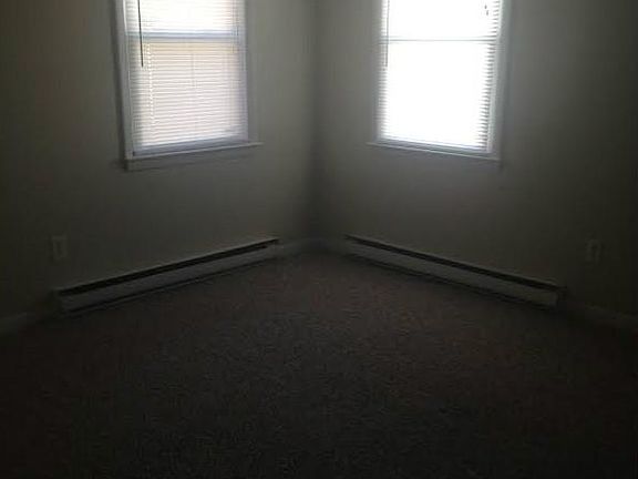 4th image of 151 De Pinedo St