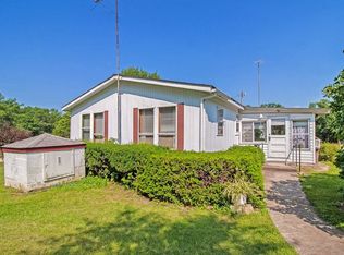 3625 Cummings Ford Rd, Center Point, IA 52213