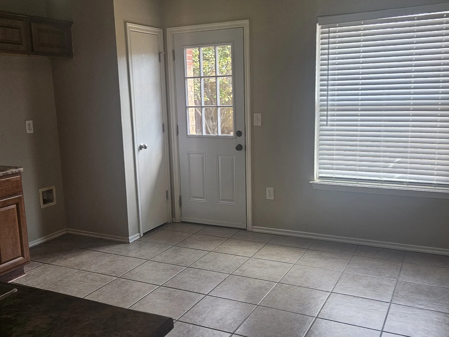 3 bed, 1350 sqft, $1,575 — Photo 4