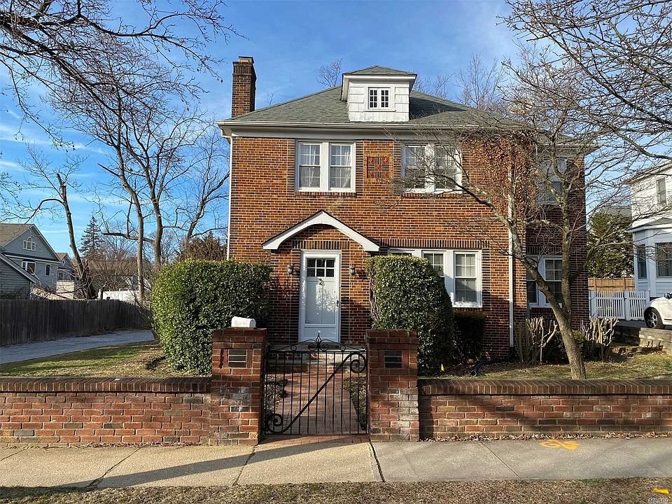 1st image of 11 Burtis Ave