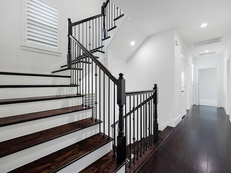 8213 Cabernet Ln — Photo 14