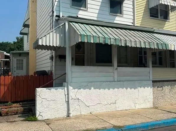 327 W Spruce St, Tamaqua, PA 18252