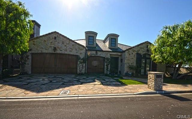 1st image of 2227 Cliff Dr