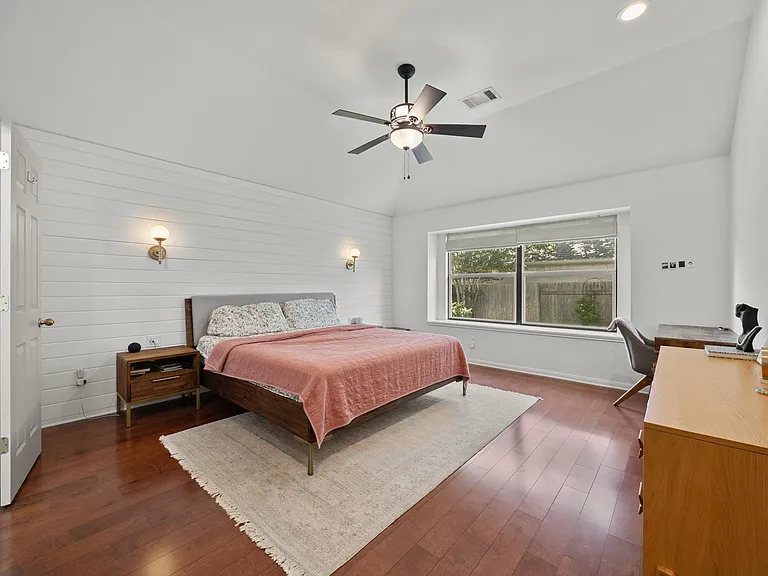15609 Royal Dublin Dr — Photo 20
