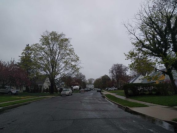 4th image of 23 Cottonwood Ln