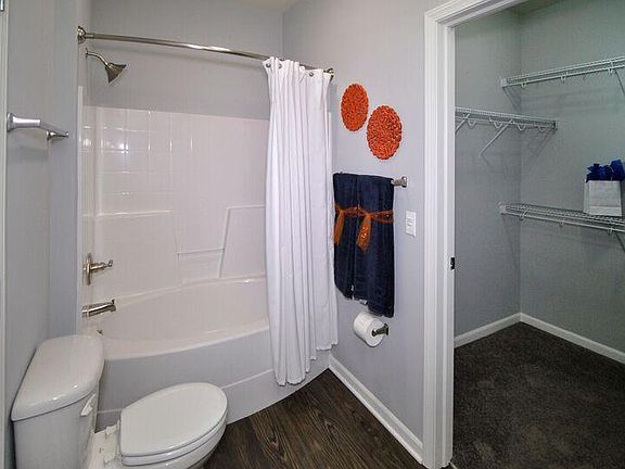 3rd image of 5049 Harbor House Ln APT 302