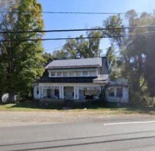 204 W Main St, Independence, VA, 24348
