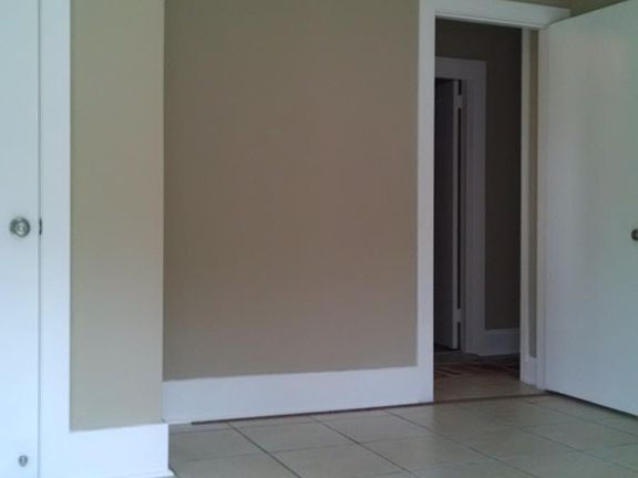 5th image of 18 Poinciana Ave