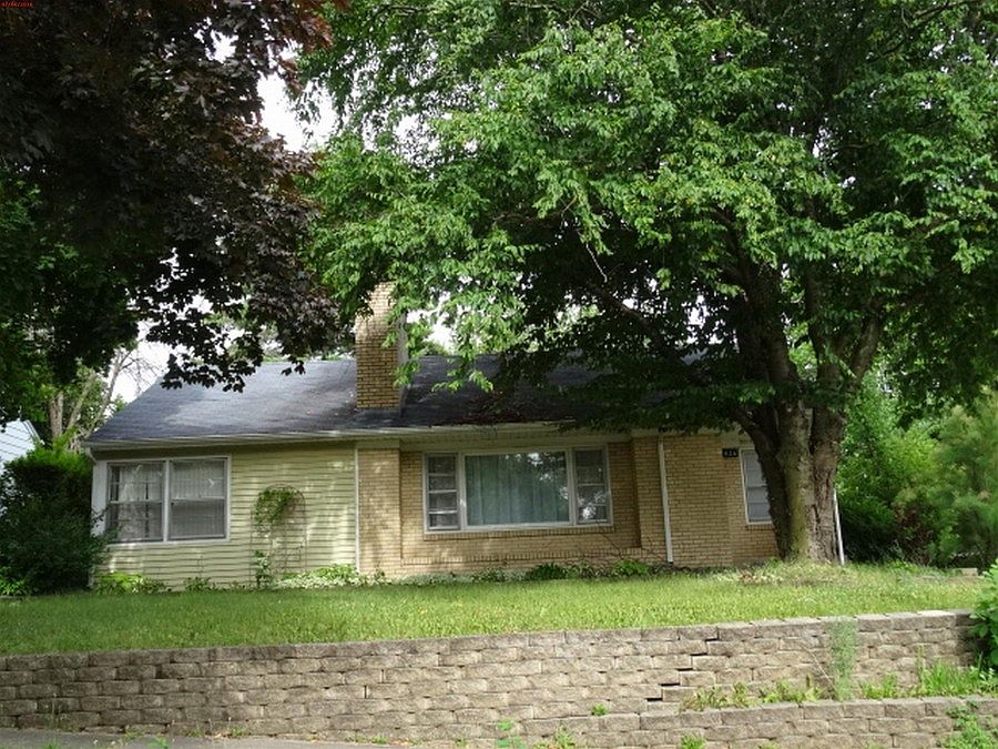 1st image of 426 Hollister Ave