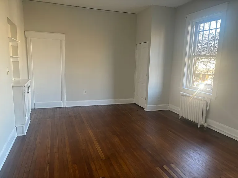 621 Clemmer - Close to University Quite Dead-End Street — Photo 16