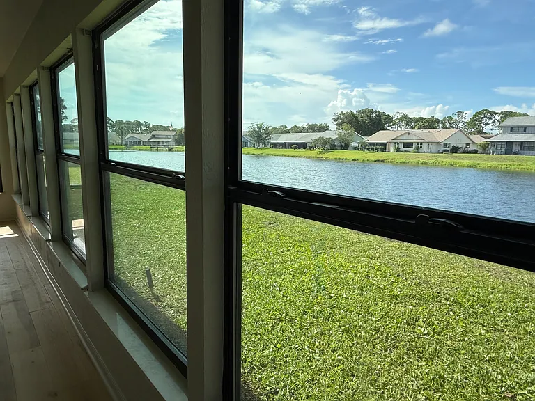 84 Lake Fairgreen Cir — Photo 11