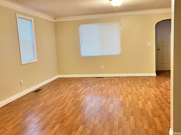 5th image of 1209 S 14th Ave