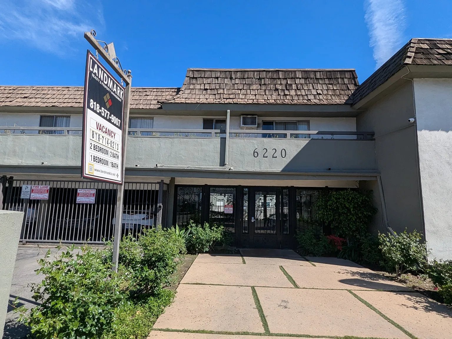 6220 Lemona Ave — Photo 1
