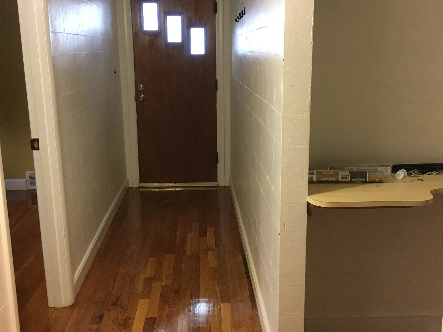 3 bed, 1300 sqft, $4,100 — Photo 2