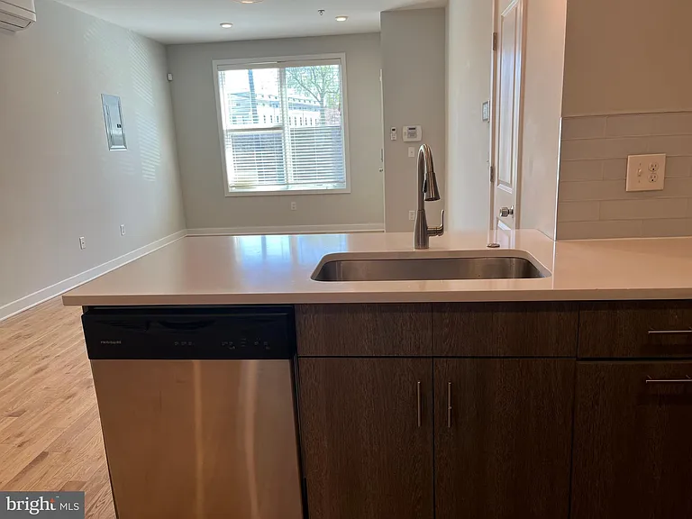 2039 N College Ave #A — Photo 12