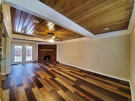 3rd image of 3808 Grecian Ct