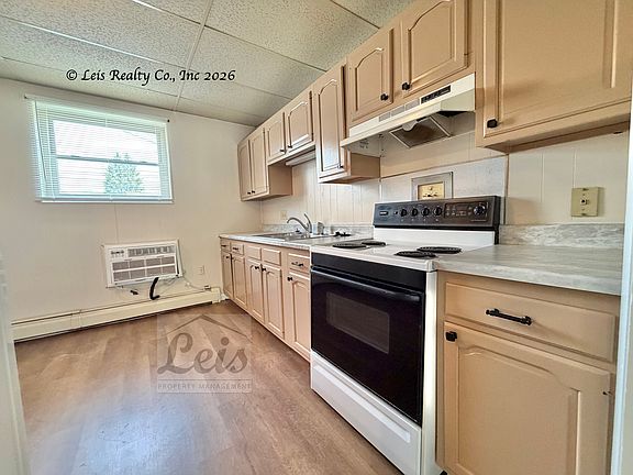 2nd image of 903 E Main St #6