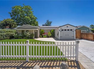 25242 De Wolfe Rd, Santa Clarita, CA 91321