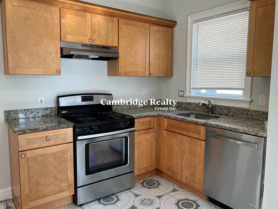 1st image of 179 Belmont St #1T
