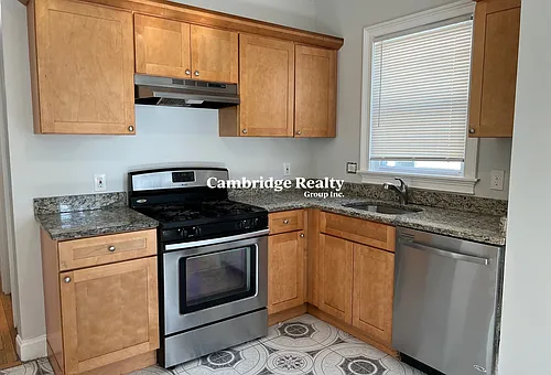 179 Belmont St Photo 1