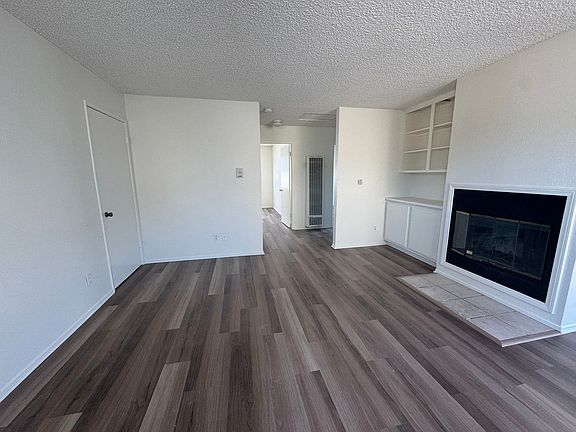 4th image of 1340 W 255th St #4