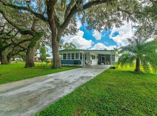 5414 Mary St, Zephyrhills, FL 33542