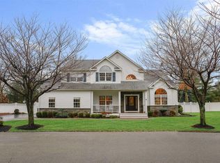 5 Premier Ct, Nesconset, NY 11767
