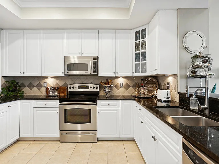 650 Saint Joseph St #201 — Photo 3