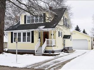 1239 Royce Ave, Kalamazoo, MI 49001