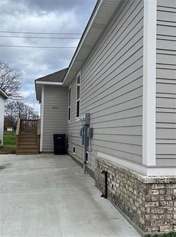 1st image of 3547 Kings Ave