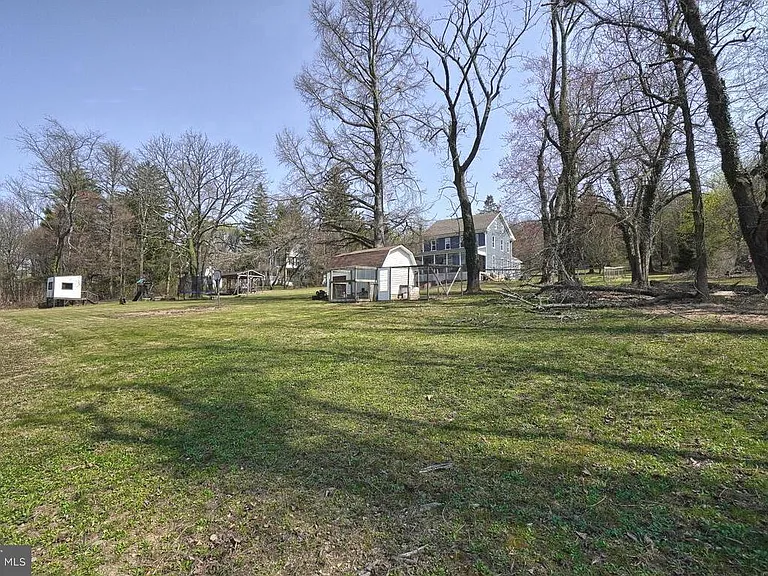 25526 Military Rd — Photo 7