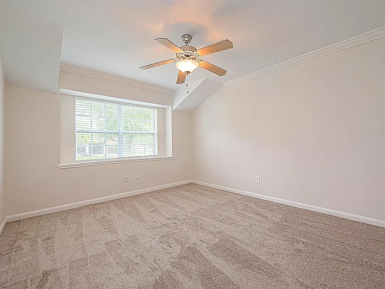 10306 Bob White Dr — Photo 14