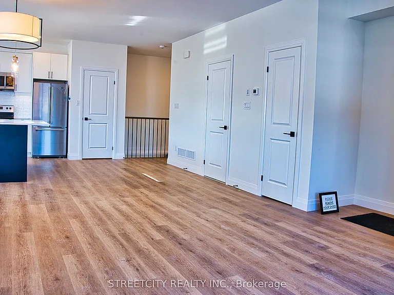 2900 Savoy St #105 — Photo 5