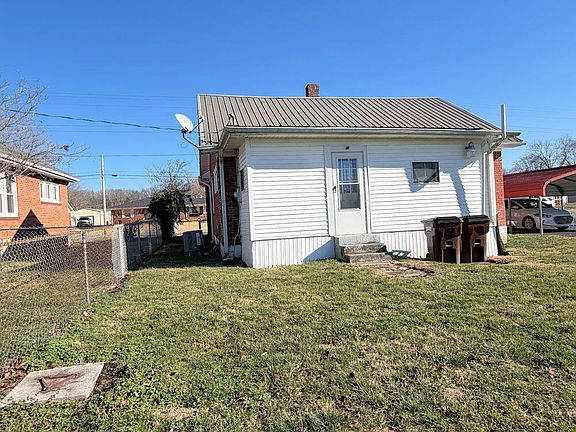 5th image of 145 Lancaster St