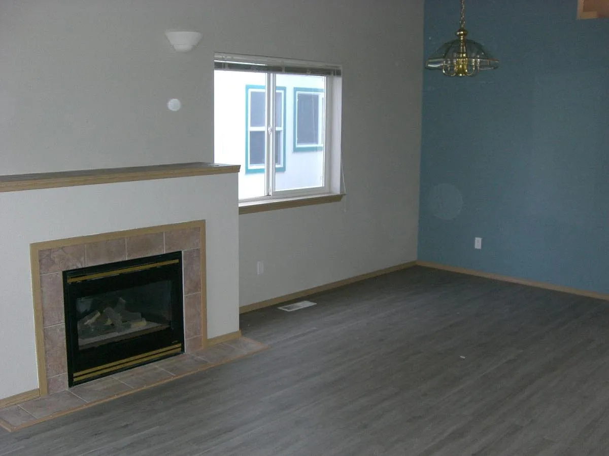 3 bed, 1431 sqft, $2,300 — Photo 2