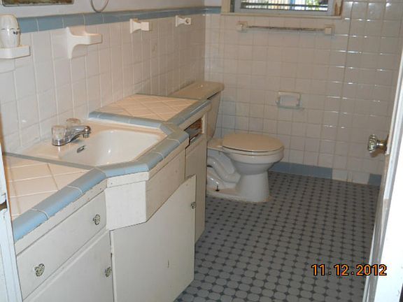 4th image of 1258 Devon Dr