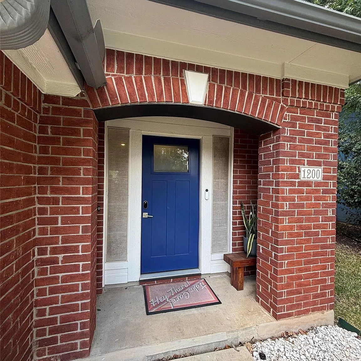 3 bed, 2.5 bath, 1987 sqft, $2,495 — Photo 3