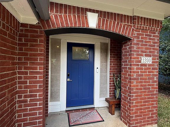 3rd image of 1200 Tetbury Ln