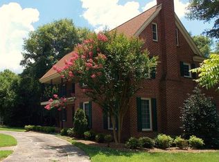 100 N York St, Lancaster, SC 29720